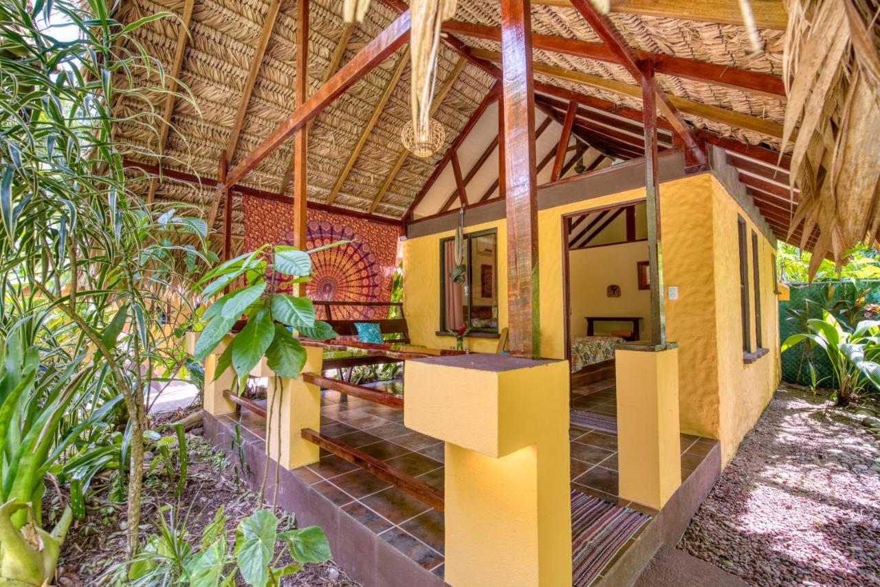 Caribe Town Bungalows Puerto Viejo de Talamanca Εξωτερικό φωτογραφία